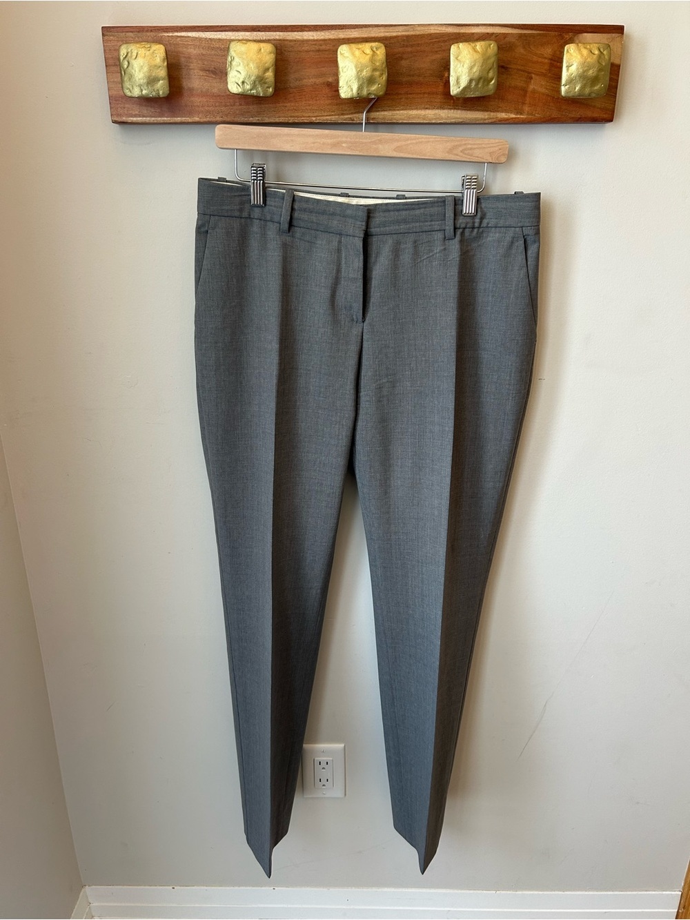 Theory Gray Wool Dress Pants Size 10 Capsule Wardrobe Minimalist Stealth Wealth
